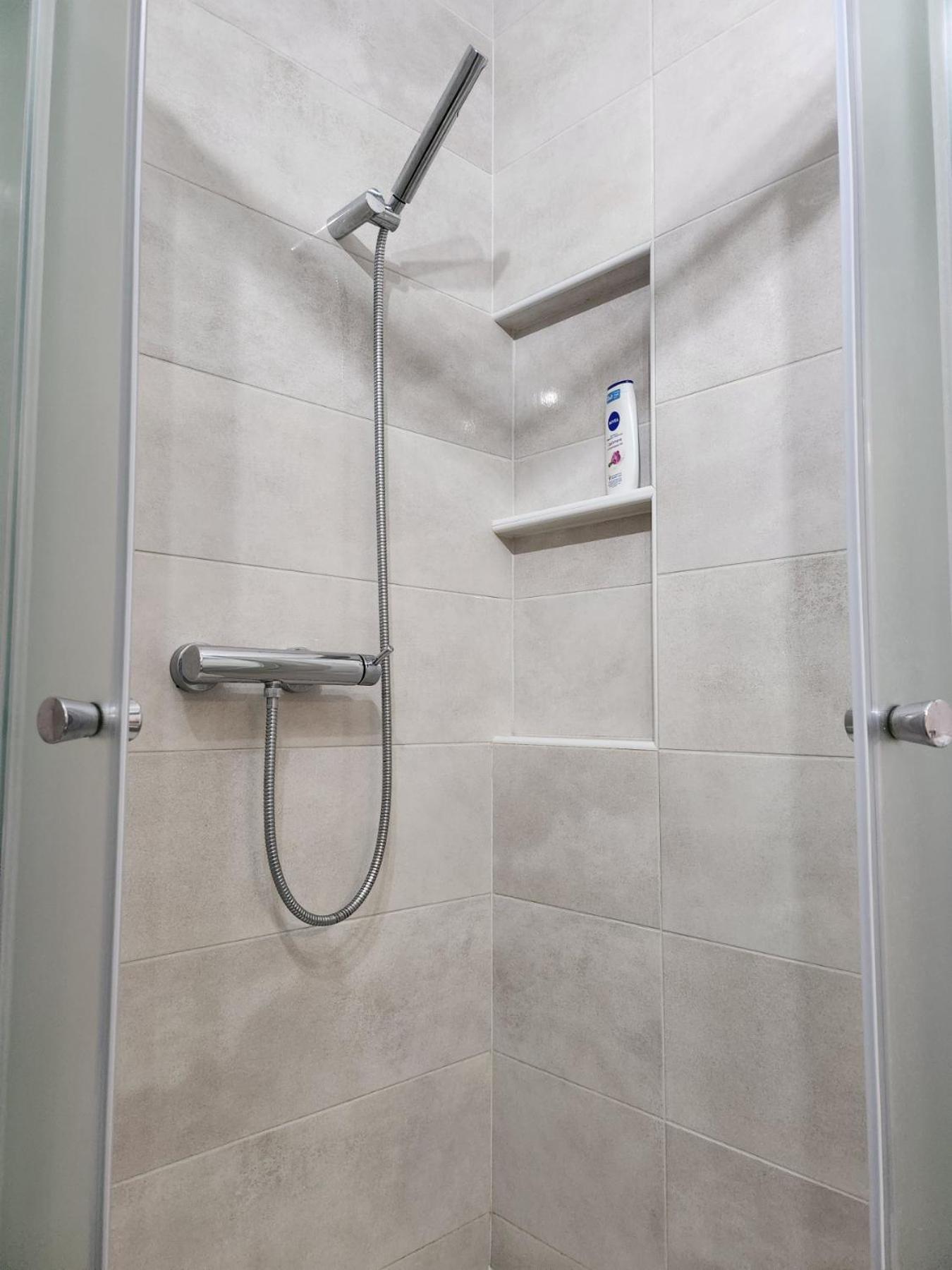 Apartman Ante Vinkovci Bagian luar foto